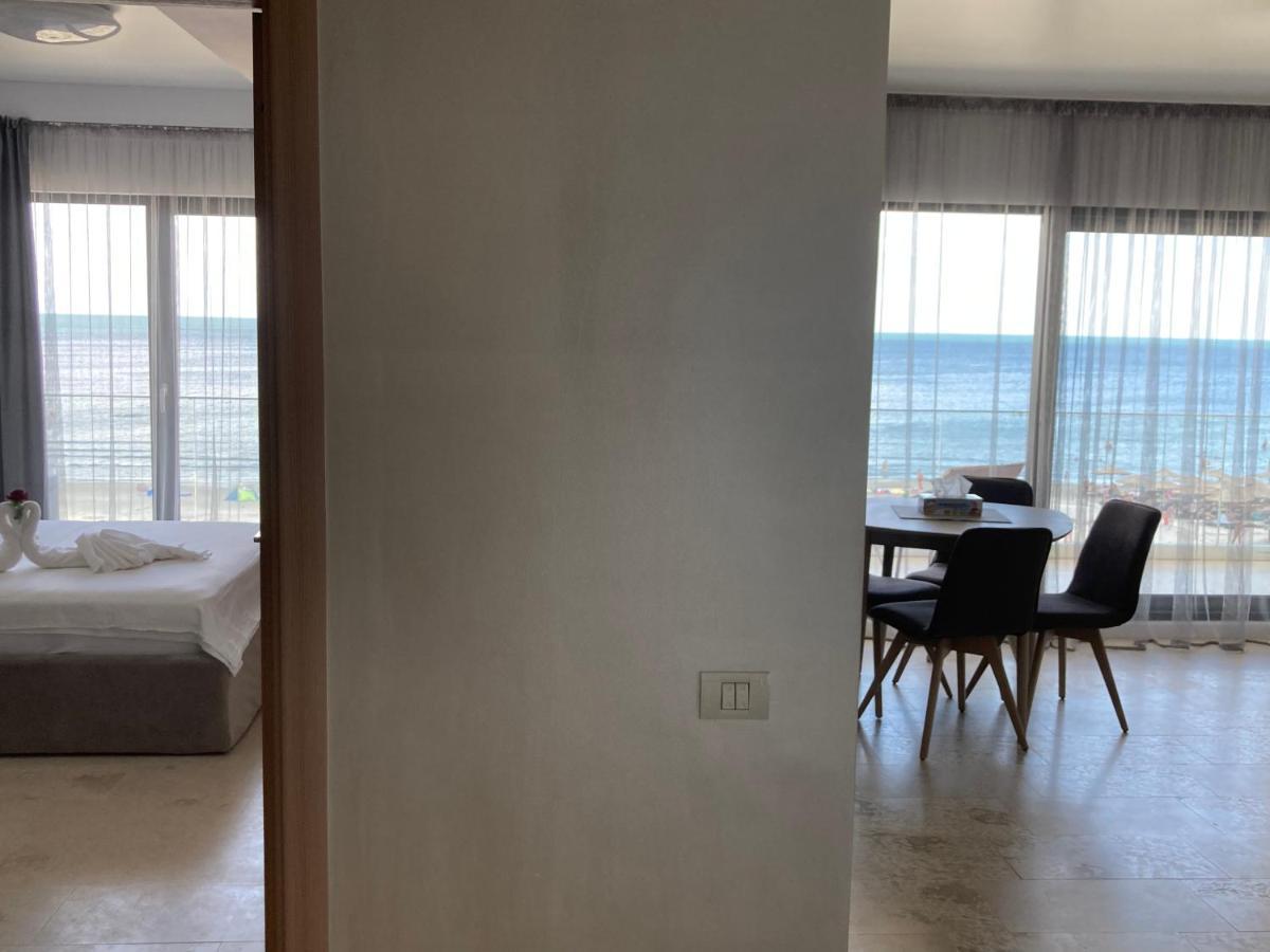 Sarah Morningstar Apartamento Năvodari Exterior foto